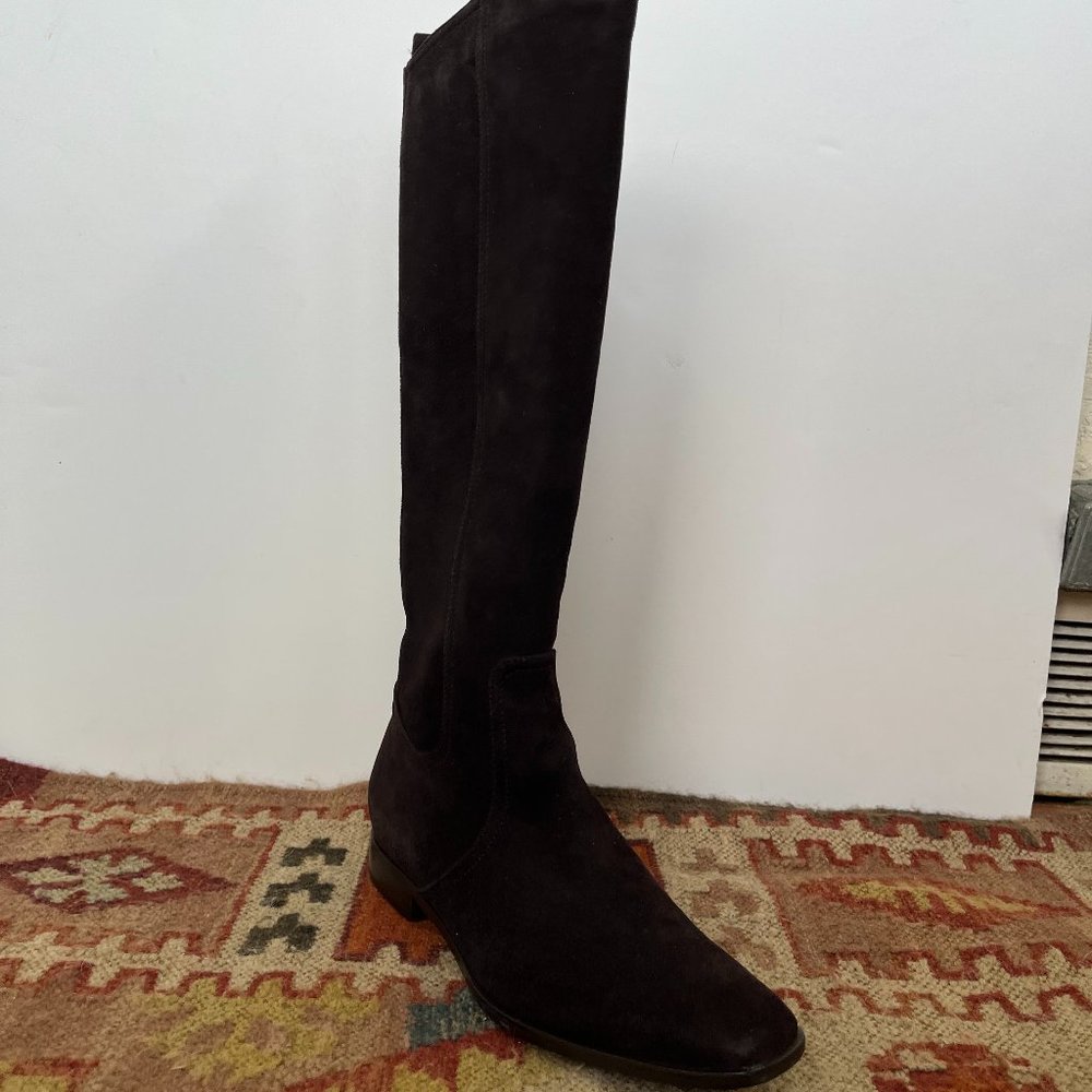 Aquatalia Chocolate Brown Cookie Suede Princess Kate Boots -- Size 6